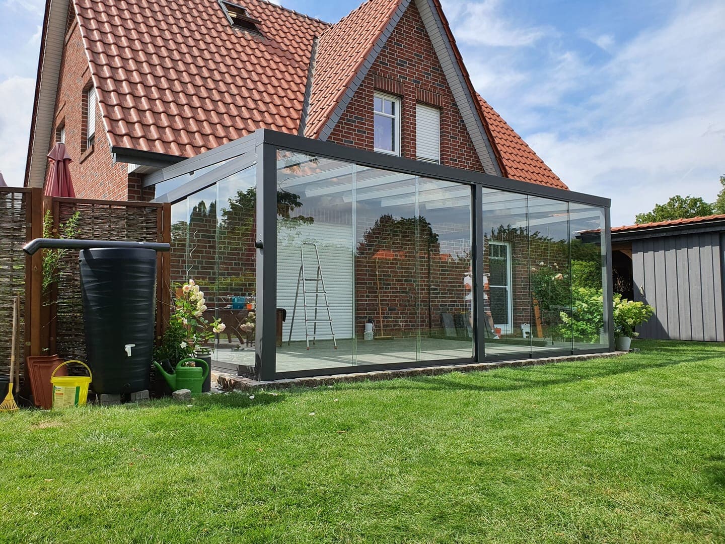 Sommergarten mit Schiebetüren